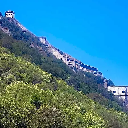 Al