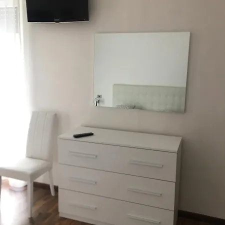 Al